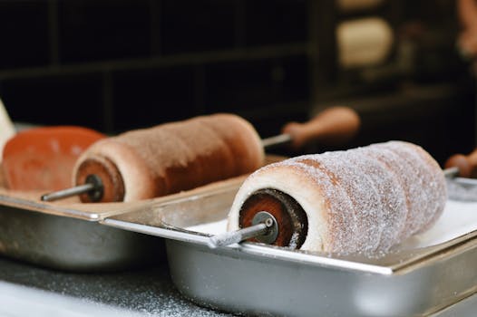Kürtőskalács chimney cake - a traditional Hungarian sweet pastry