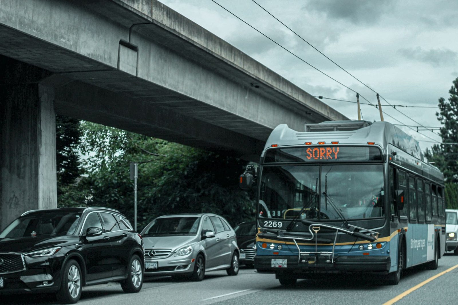The 100E Airport Express is the easiest Budapest airport transfer