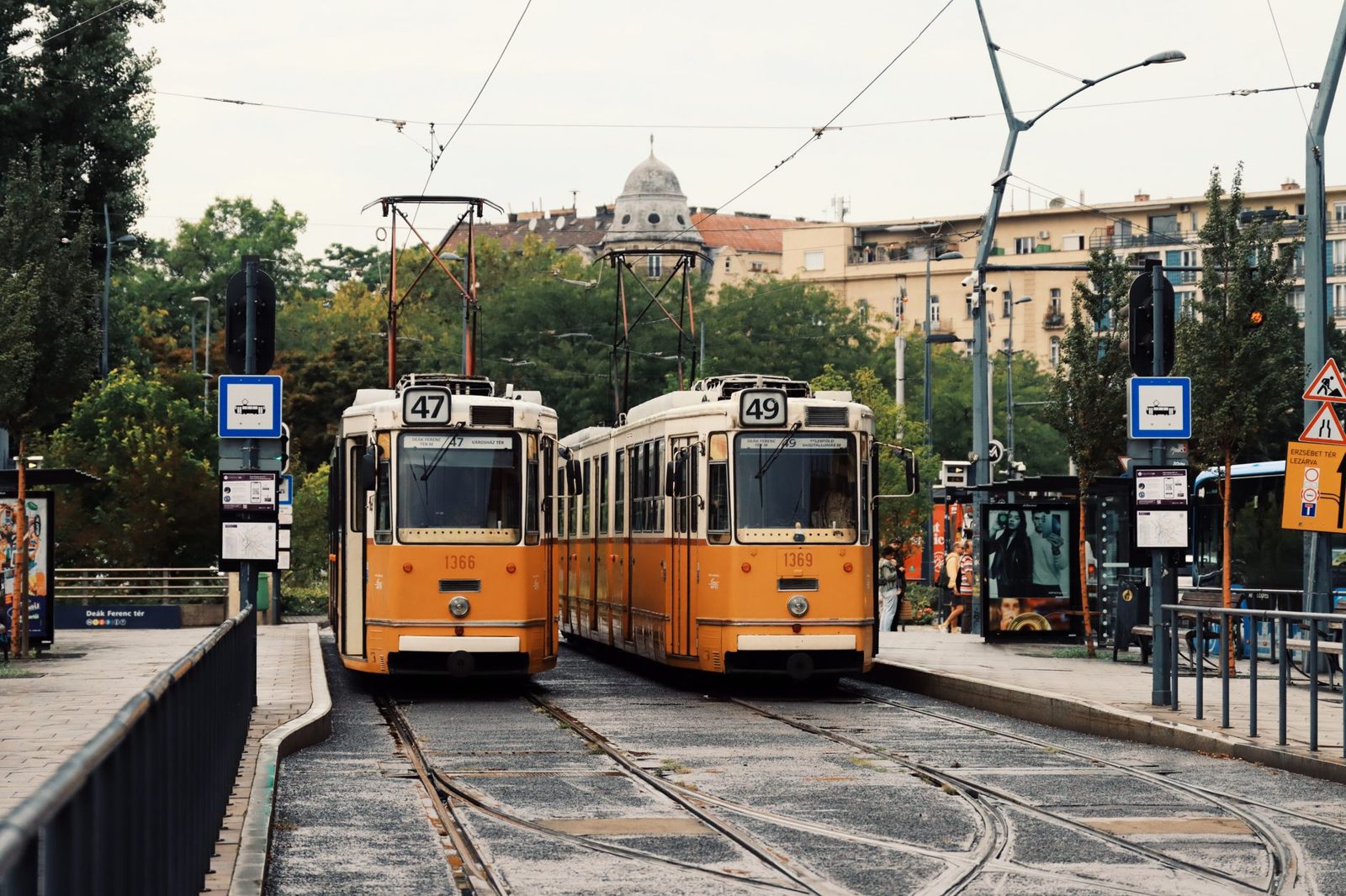 Cheap public transport for a Budapest budget