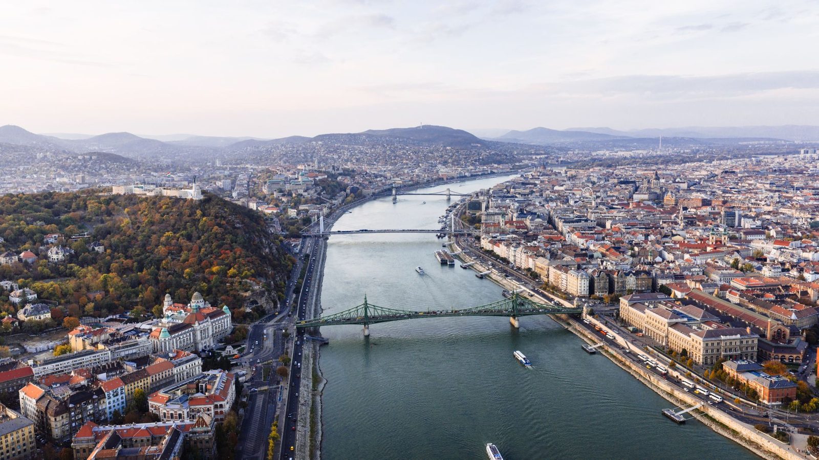 Free panorama from Gellert Hill over the Danube and Budapest