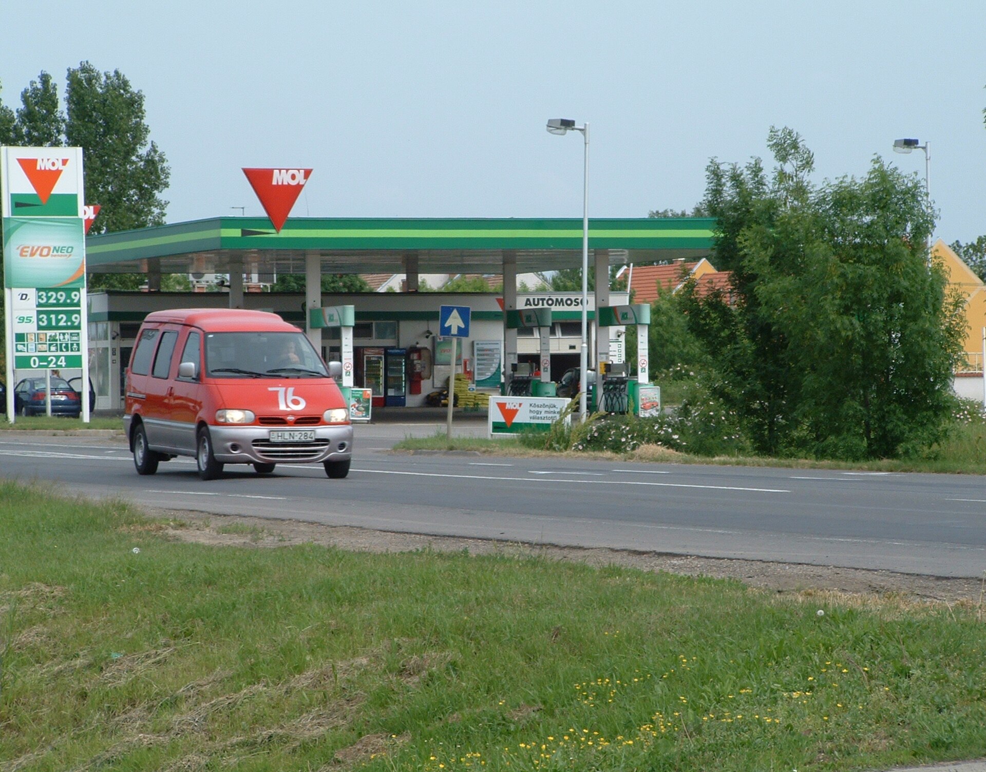 A MOL fuel station beside a Hungarian road, the country's dominant petrol brand